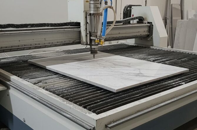 Projetos sob Medida com Corte a Jato D’água (CNC)